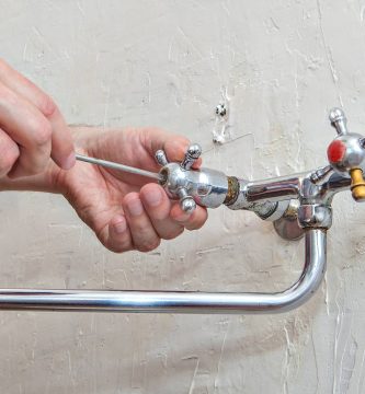 cambiar la fontanería